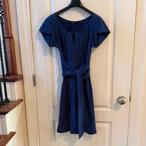 BCBGMaxAzria Navy Blue Short Sleeve Tie Wrap Belted Silk Dress with Pockets